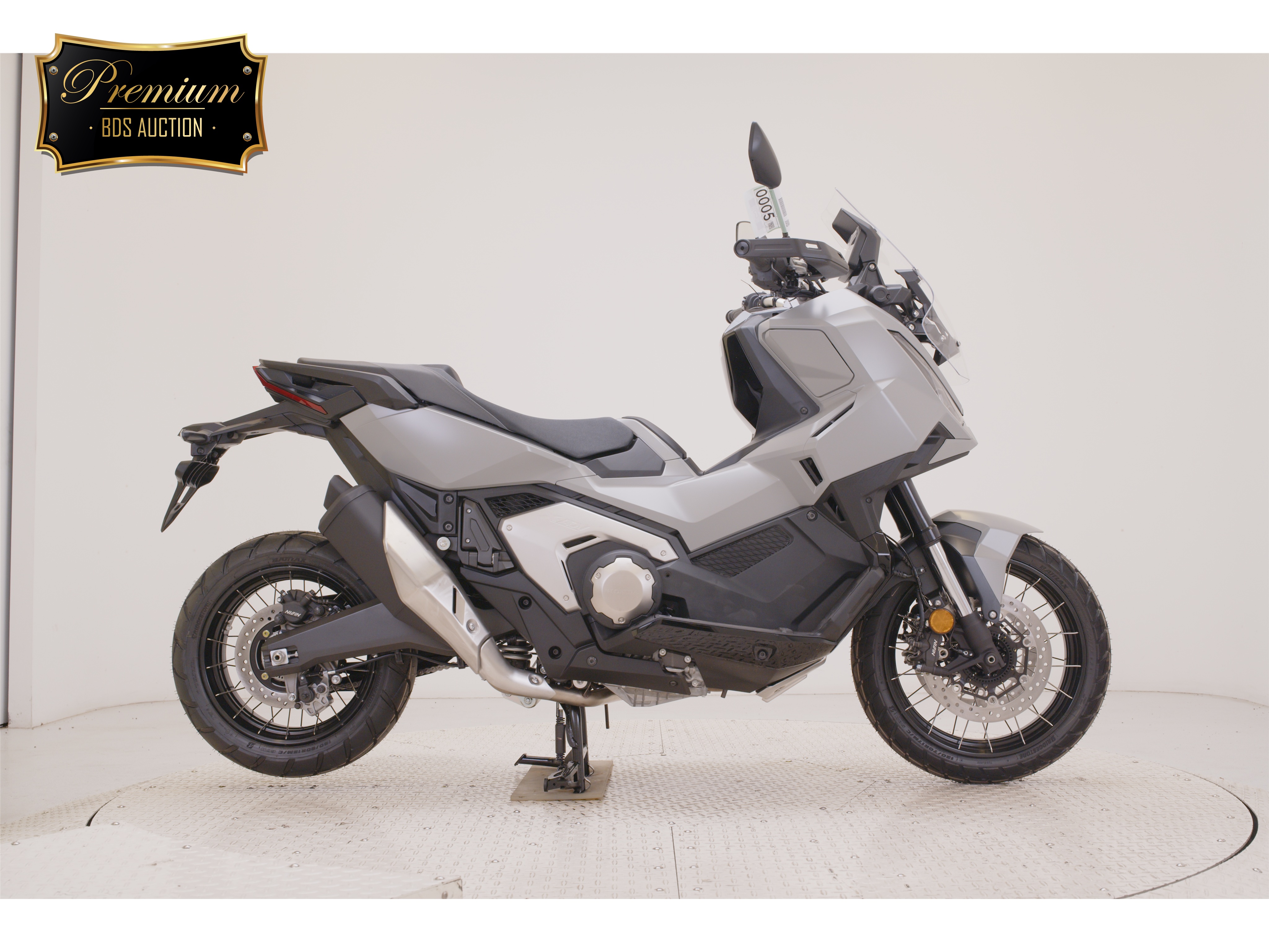 X-ADV750-2