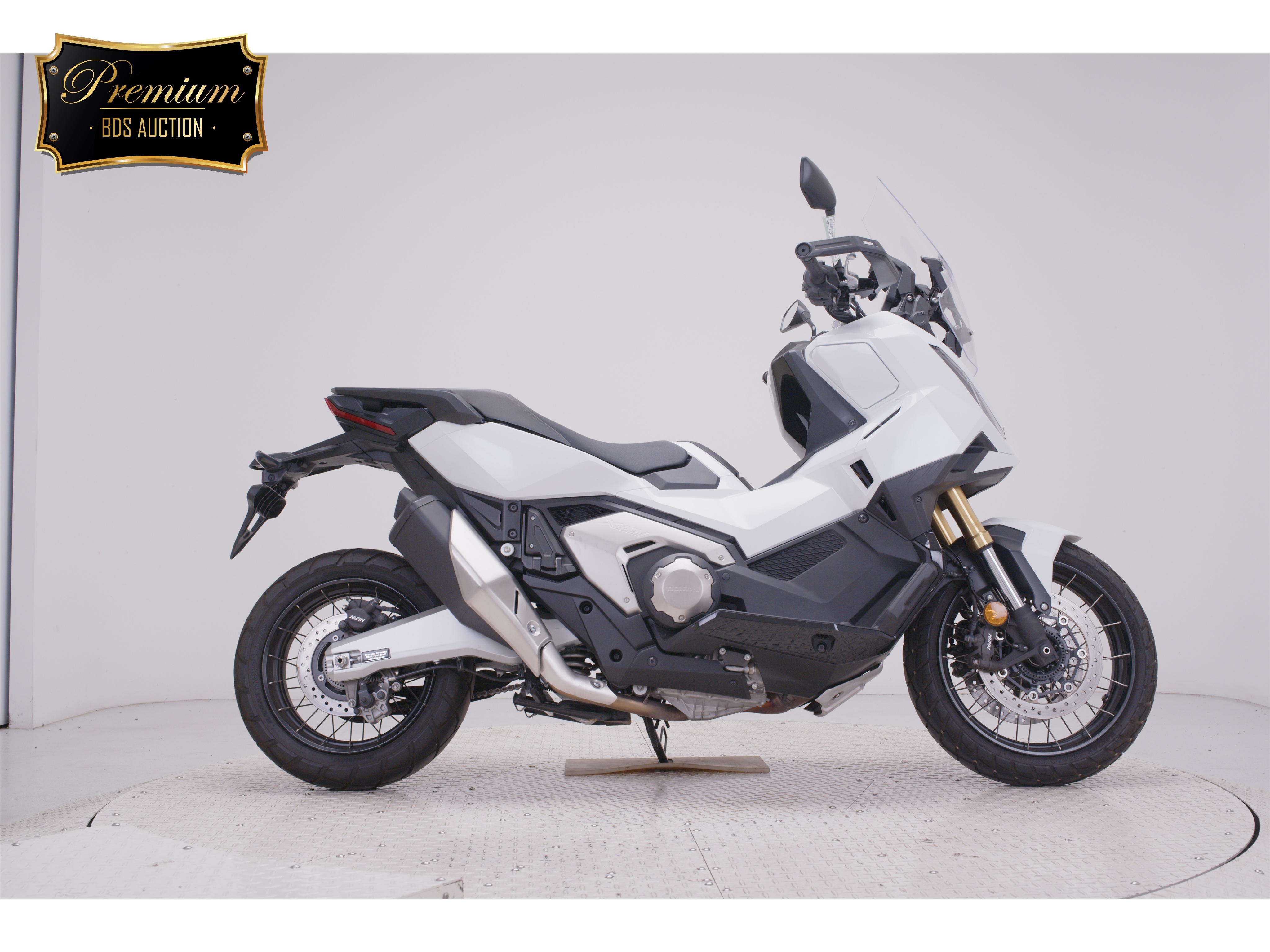 X-ADV750-2